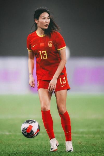 《亚洲女足女神们，踢出一片属于自己的天地！》