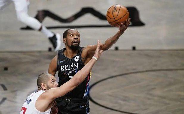 场均29分7板5助，基本锁定一阵！虽然FMVP没水货，但你确实被高估