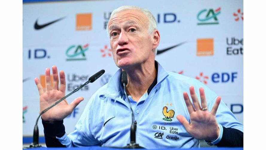 德尚：埃基蒂克将无缘参加世界杯，我们所有人都和他同在