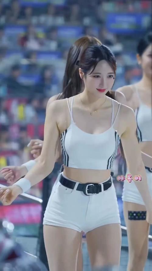 顶Oner姐姐分享在中国台湾当啦啦队的直拍视频