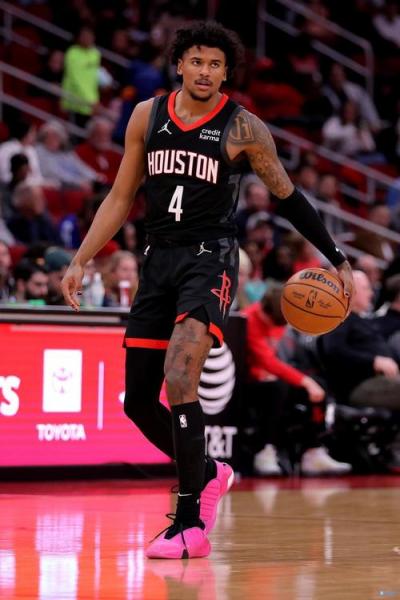 今天热得发烫！杰伦格林高难度3+1被犯规坐在地上抱胸庆祝