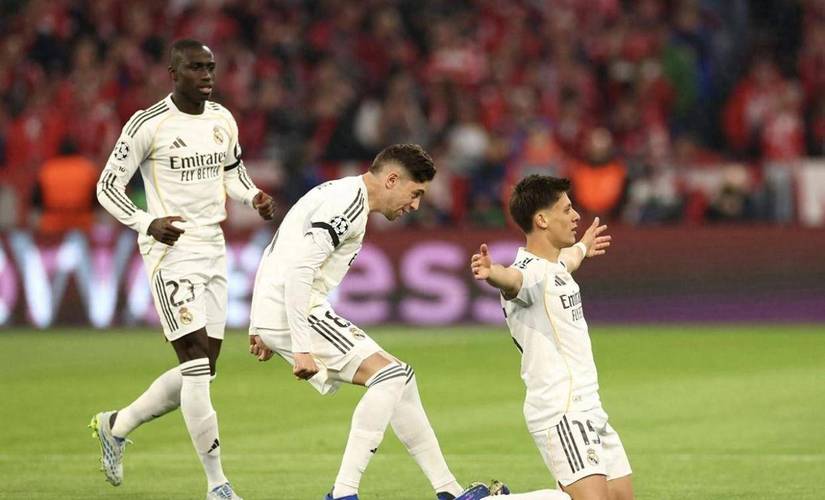 一张红牌毁掉一个赛季！阿韦洛亚怒怼裁判，皇马彻底完了