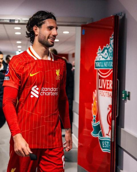 里程碑之战，索博斯洛伊迎来英超生涯第100次出场